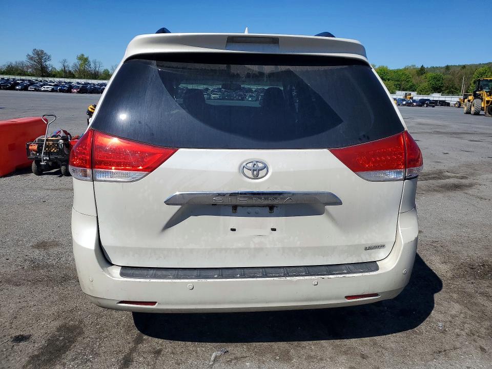 2012 Toyota Sienna VIN 5TDYK3DCXCS256117 COPART salvage auction — FRONT END, Salvage Title, sold $175 on 2026-07-21 (photo 6)