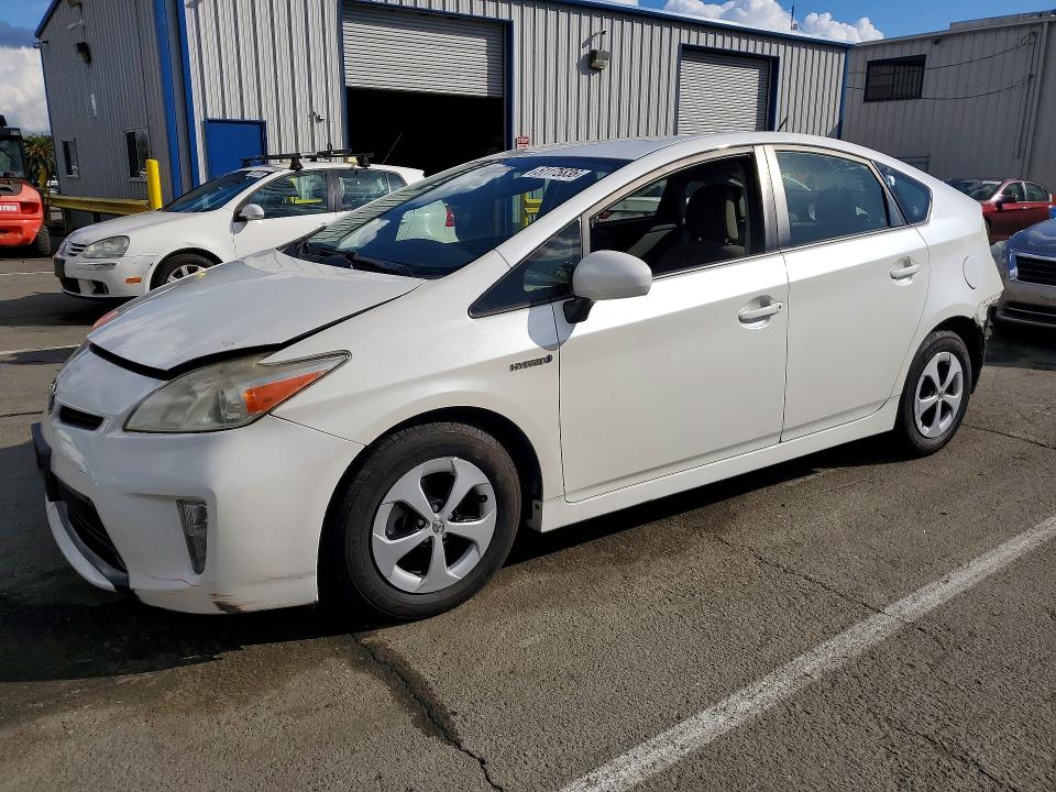 2015 Toyota Prius VIN JTDKN3DU7F0416063 COPART salvage auction — REAR END, CA - SALVAGE CERTIFICATE, sold $1,550 on 2026-07-24 (photo 1)
