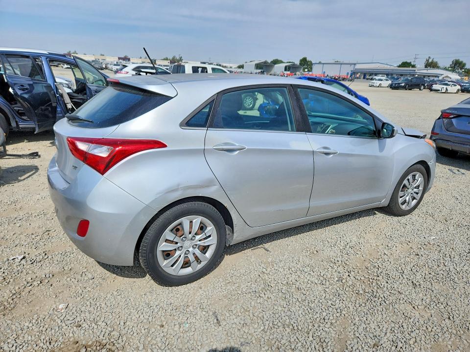 2017 Hyundai Elantra VIN KMHD35LH3HU361777 COPART salvage auction — FRONT END, CA - DIS/DLR/EXP ONLY CLEAN TITLE (P), sold $850 on 2026-07-10 (photo 3)