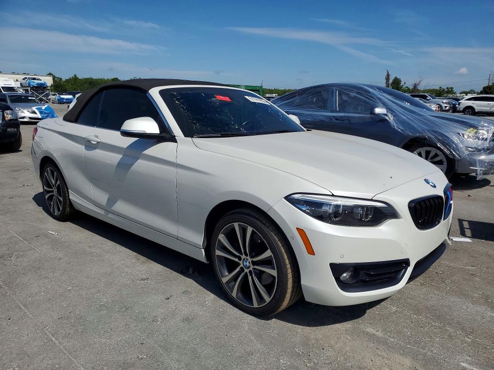 2018 BMW 2er VIN WBA2M7C50JVD51623 COPART salvage auction — MINOR DENT/SCRATCHES, Fl - Certificate Of Title, sold $6,400 on 2026-07-28 (photo 4)