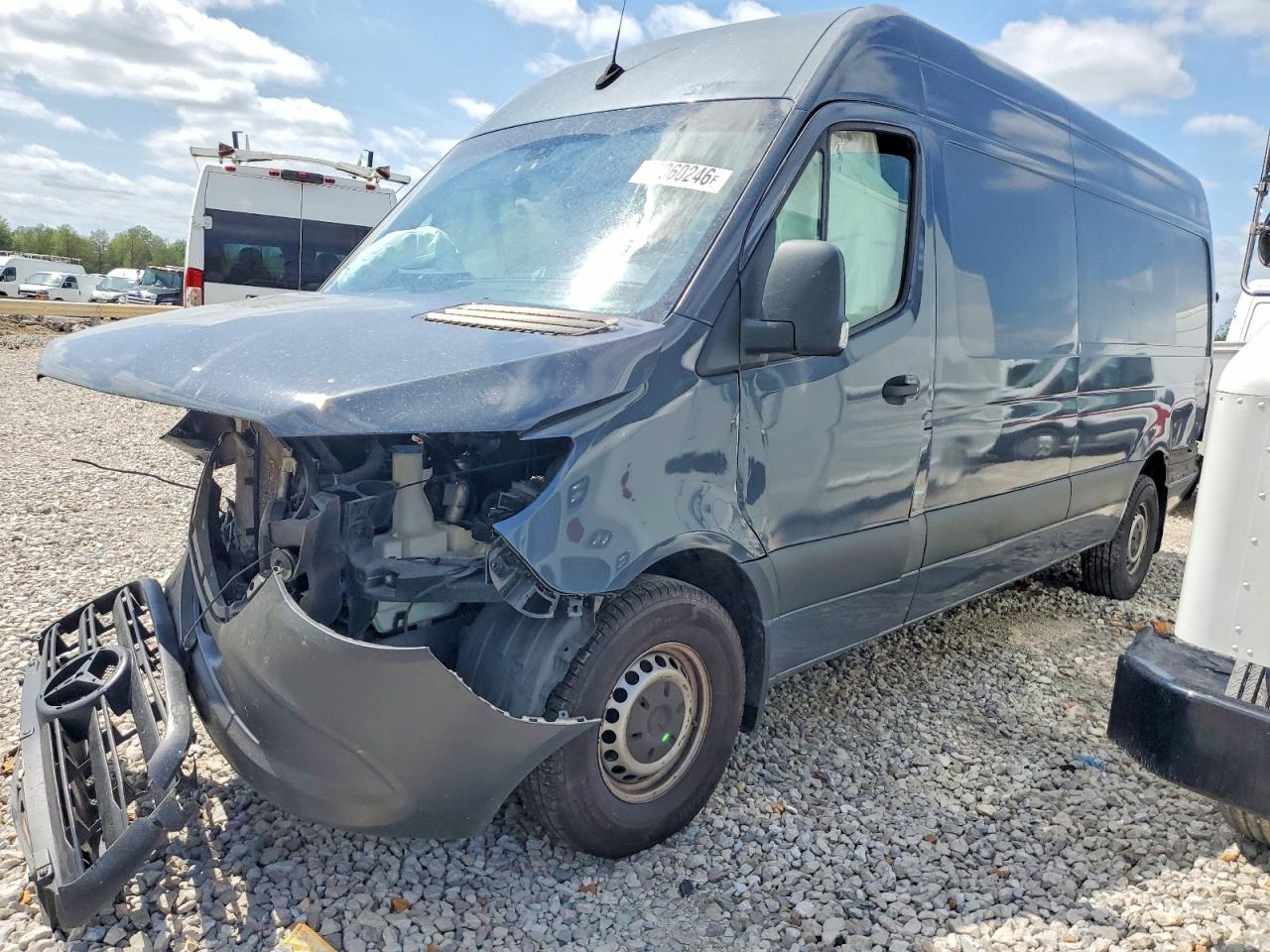 2019 Mercedes-Benz Sprinter VIN WD4PF1CD5KP140742 COPART salvage auction — All Over, MO - SALVAGE CERTIFICATE OF TITLE, sold $2,900 on 2026-07-09 (photo 2)