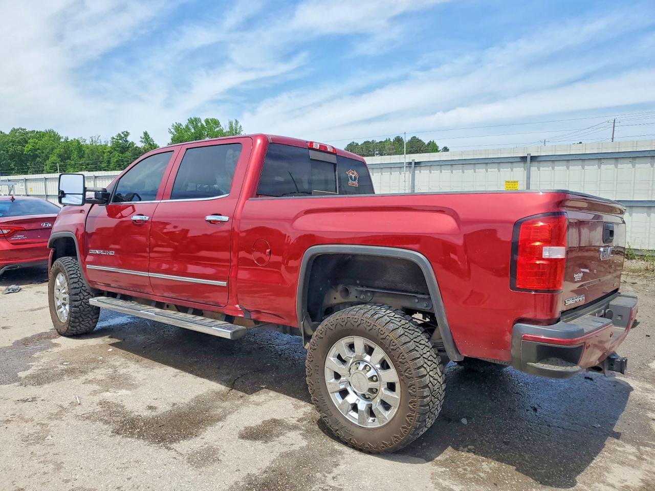 2019 GMC Sierra VIN 1GT12SEY5KF246504 COPART salvage auction — Front End, AL - CERT OF TITLE-SALVAGE TITLE, sold $7,200 on 2026-07-09 (photo 2)
