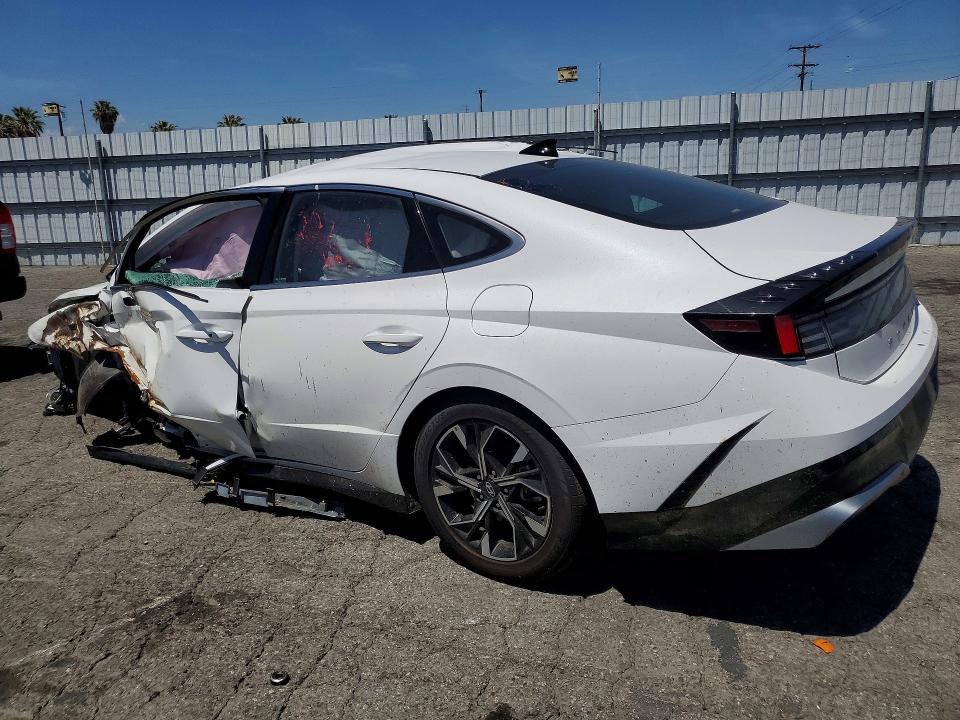 2024 Hyundai Sonata VIN KMHL64JA2RA384697 COPART salvage auction — SIDE, Fl - Dlr Only Cert Of Destruction (P), sold $2,950 on 2026-07-27 (photo 2)