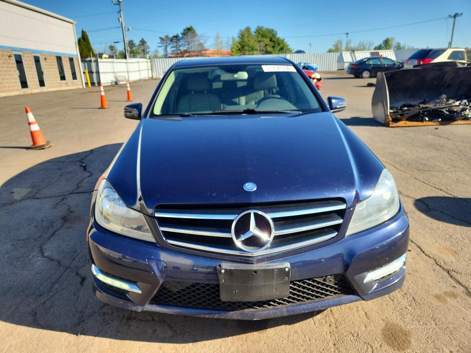 2014 Mercedes-benz C-klasse VIN WDDGF8AB1EA907682 COPART salvage auction — REAR END, Ct - Cert Of Title-Salvage, sold $1,700 on 2026-07-10 (photo 5)