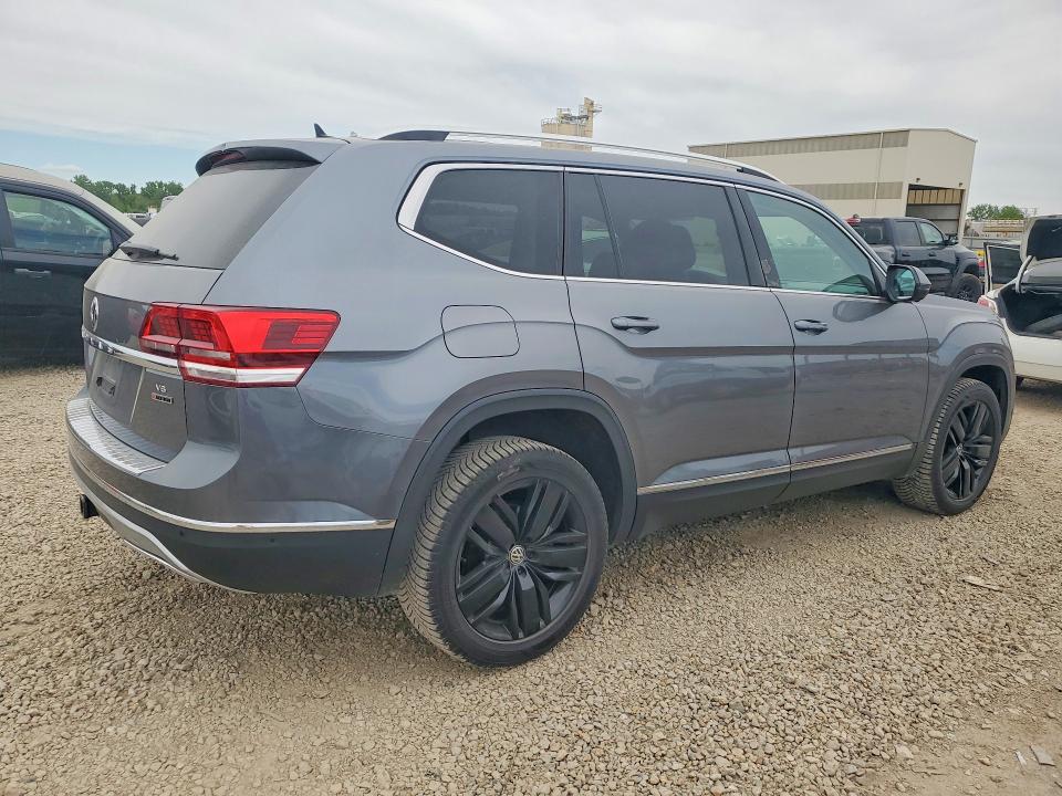 2019 Volkswagen Atlas VIN 1V2NR2CA3KC621390 COPART salvage auction — HAIL, Ks - Cert Of Title-Salvage, sold $7,800 on 2026-07-09 (photo 3)