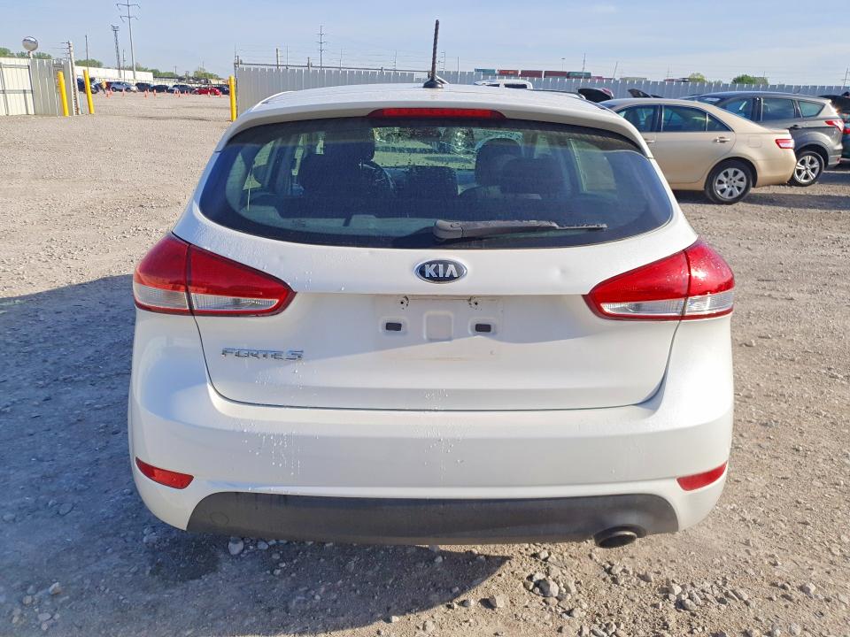 2016 Kia Forte VIN KNAFK5A85G5584024 COPART salvage auction — VANDALISM, Oh - Cert Of Title-Salvage, sold $1,050 on 2026-07-31 (photo 6)