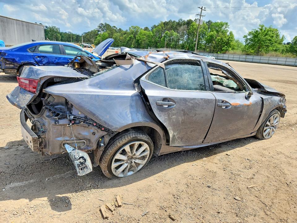 2015 Lexus Is VIN JTHBF1D26F5056415 COPART salvage auction — ROLLOVER, Id - Salvage Certificate Of Title, sold $300 on 2026-07-10 (photo 3)