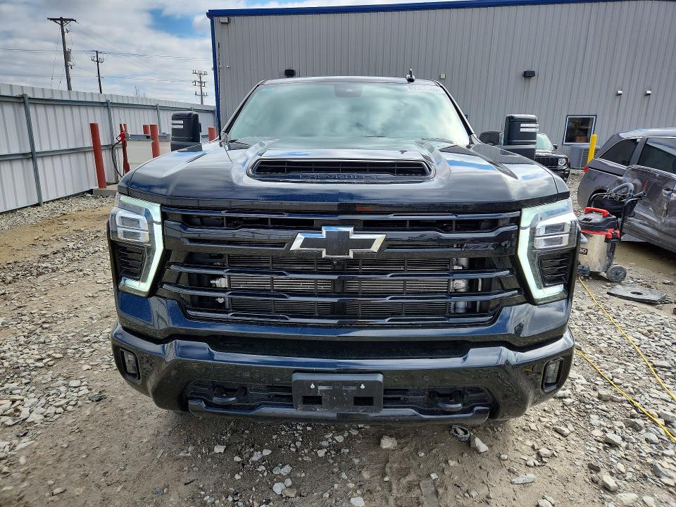 2024 Chevrolet Silverado VIN 2GC4YUEYXR1258611 COPART salvage auction — SIDE, Wi - Cert Of Title-Claim Paid, sold $41,250 on 2026-07-20 (photo 5)
