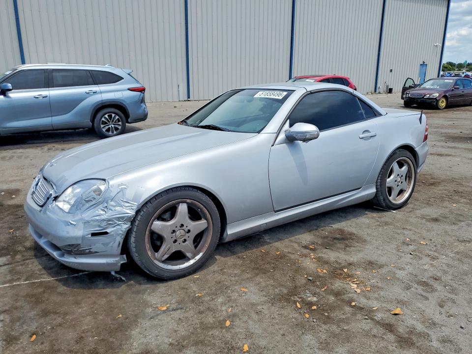 2001 Mercedes-benz Slk-class VIN WDBKK49F31F203933 COPART salvage auction — FRONT END, Fl - Cert Of Title Slvg Rebuildable, sold $450 on 2026-07-27 (photo 1)
