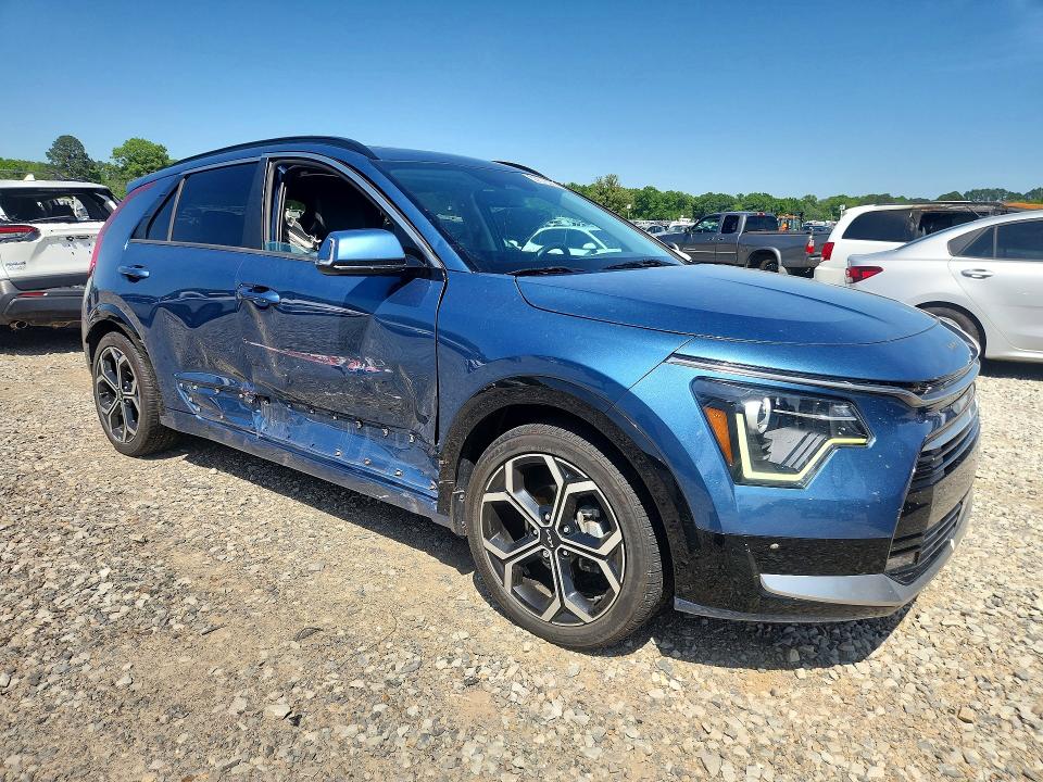 2023 Kia Niro VIN KNDCR3LE3P5090656 COPART salvage auction — SIDE, Ar - Cert Of Title-Salvage, sold $60 on 2026-07-27 (photo 4)