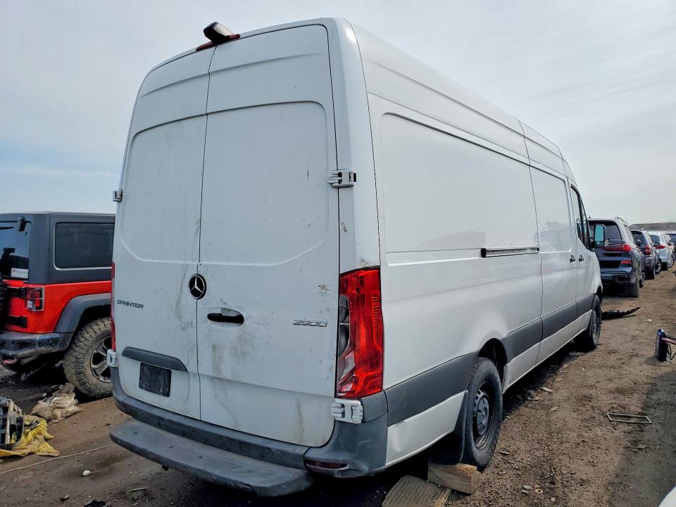 2023 Mercedes-benz VIN W1Y4NCHYXPT139054 COPART salvage auction — FRONT END, IL - SALVAGE CERTIFICATE, sold $5,800 on 2026-07-09 (photo 3)