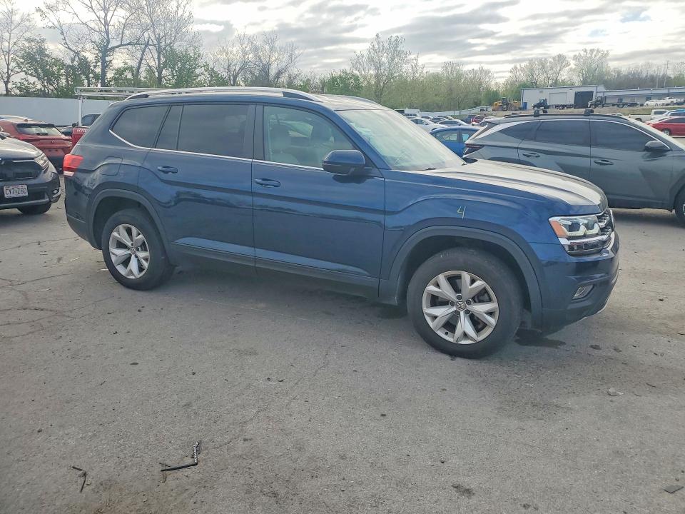 2018 Volkswagen Atlas VIN 1V2LR2CA6JC584440 COPART salvage auction — HAIL, Mo - Salvage Certificate Of Title, sold $4,950 on 2026-07-10 (photo 4)