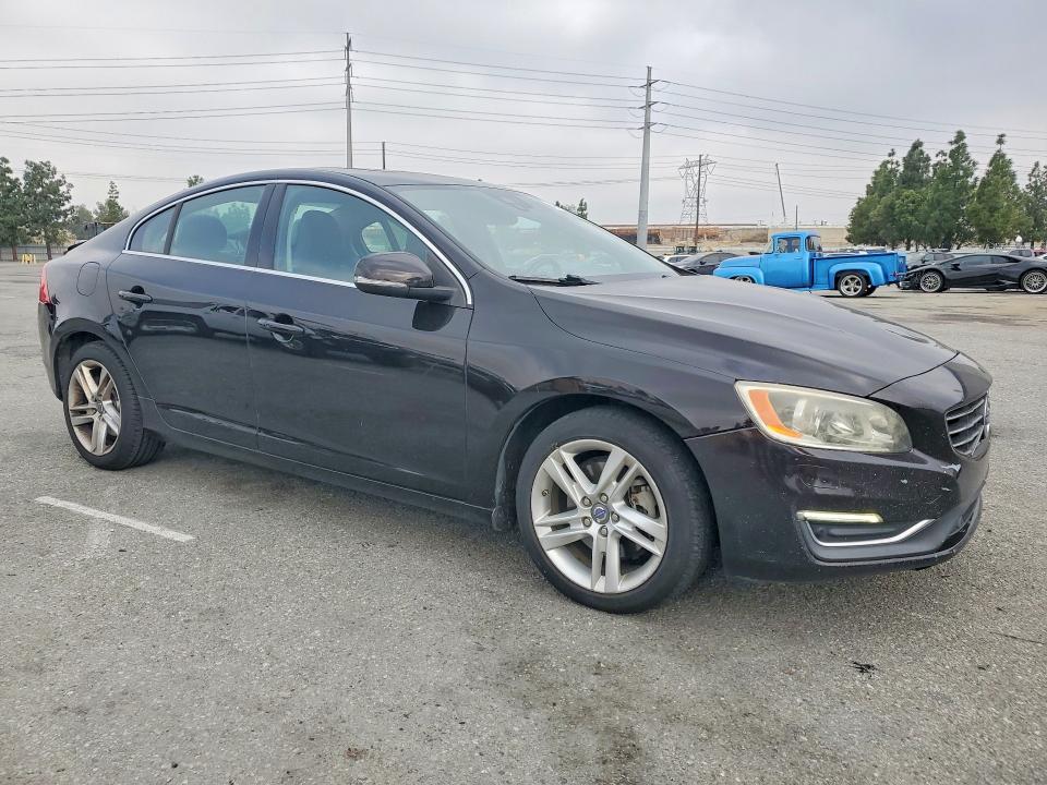 2015 Volvo S60 VIN YV140MFD9F1318795 COPART salvage auction — REAR END, Ca - Salvage Certificate, sold $675 on 2026-08-04 (photo 4)