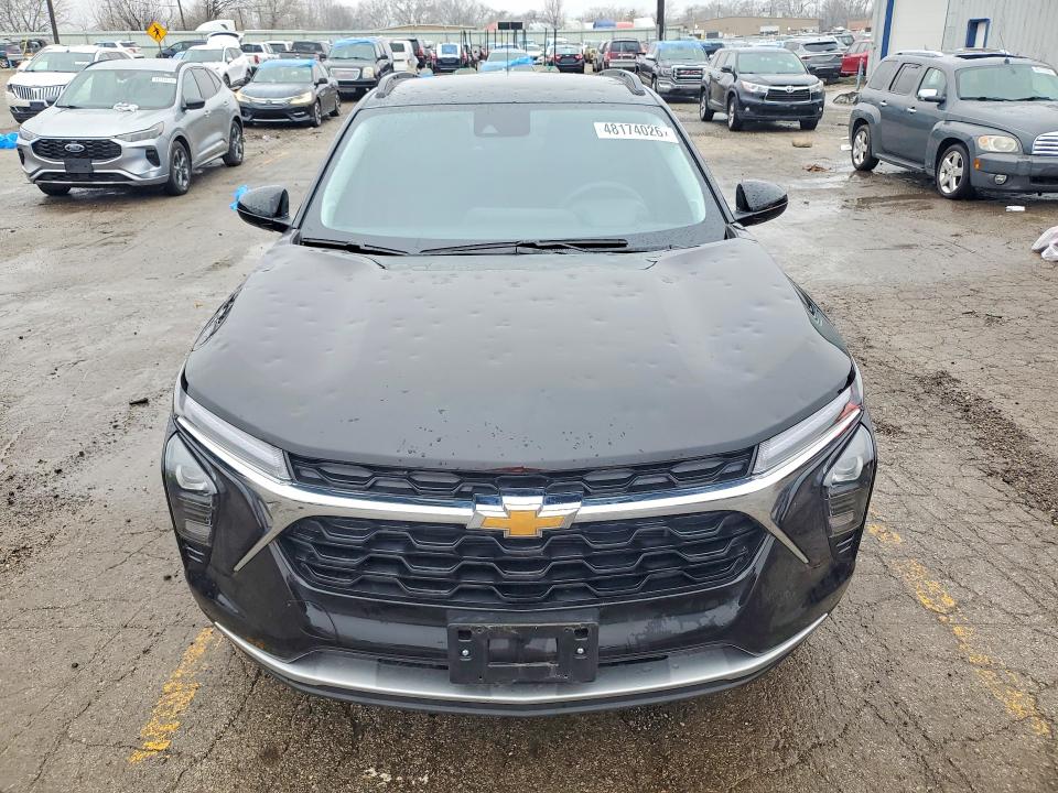 2025 Chevrolet Trax VIN KL77LHEP7SC296014 COPART salvage auction — HAIL, Il - Salvage Certificate, sold $10,000 on 2026-07-03 (photo 5)