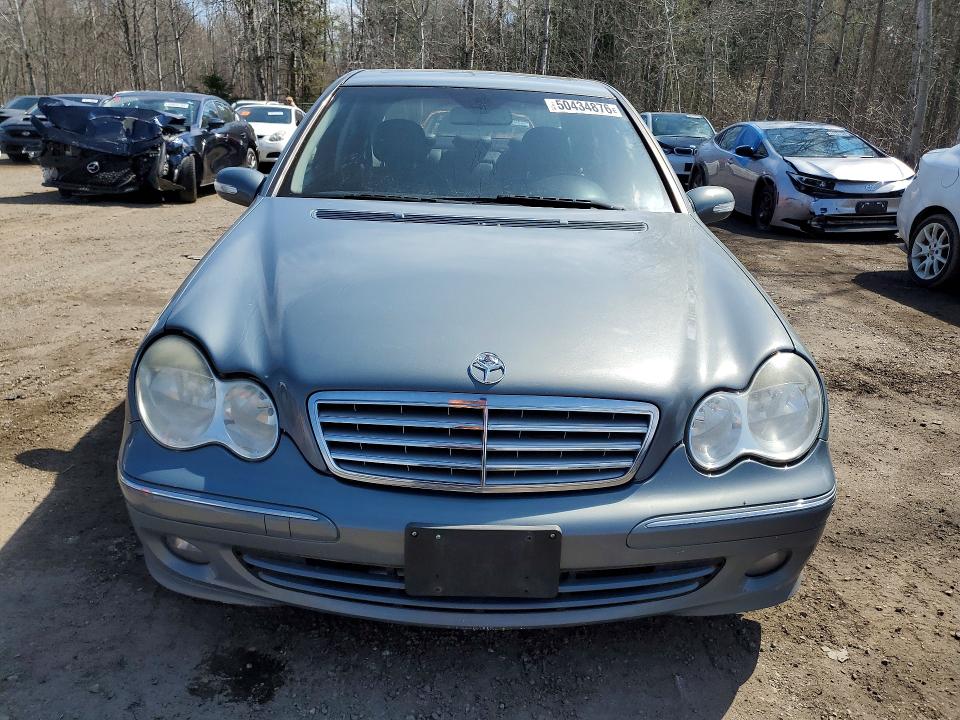 2007 Mercedes-benz C class VIN WDBRF52H07F866700 COPART salvage auction — MINOR DENT/SCRATCHES, On - Permit No Brand - Unfit, sold $525 on 2026-07-16 (photo 5)