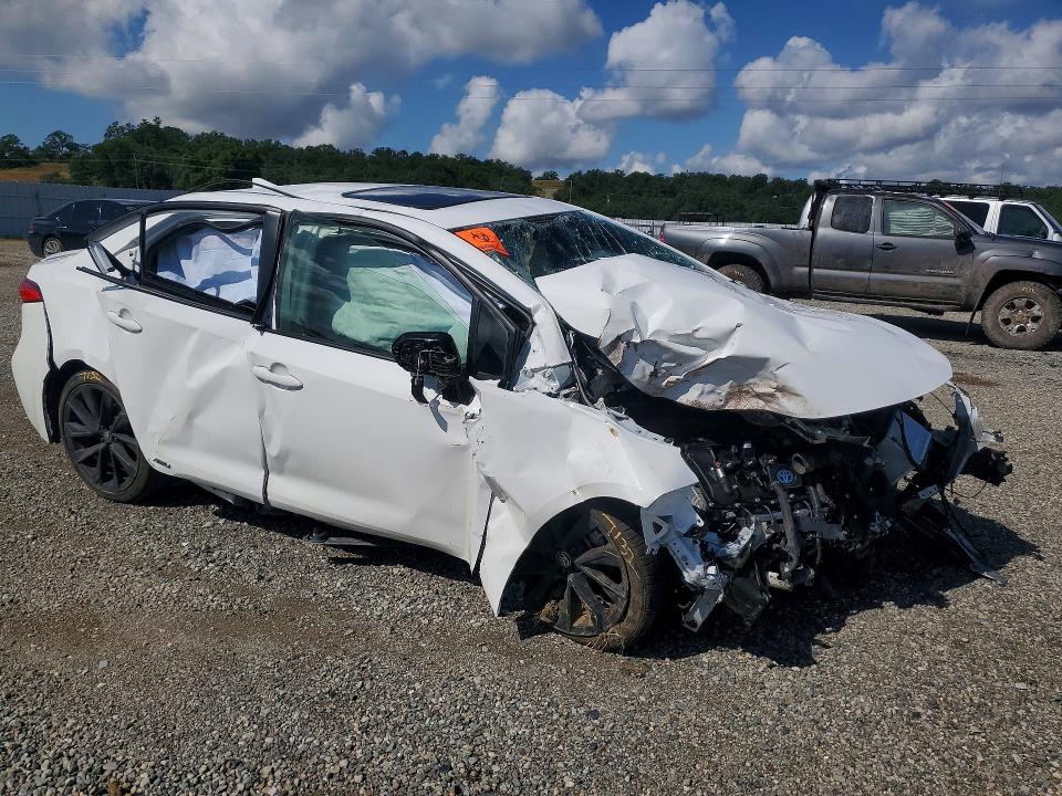 2023 Toyota Corolla VIN JTDBDMHE0PJ003618 COPART salvage auction — ALL OVER, CA - SALVAGE CERTIFICATE, sold $1,750 on 2026-07-17 (photo 4)