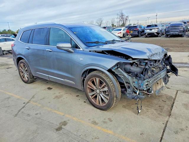 2022 Cadillac Xt6 VIN 1GYKPCRS7NZ111247 COPART salvage auction — FRONT END, Az - Dis/Dlr/Exp Only Salvage Title, sold $8,800 on 2026-07-13 (photo 4)