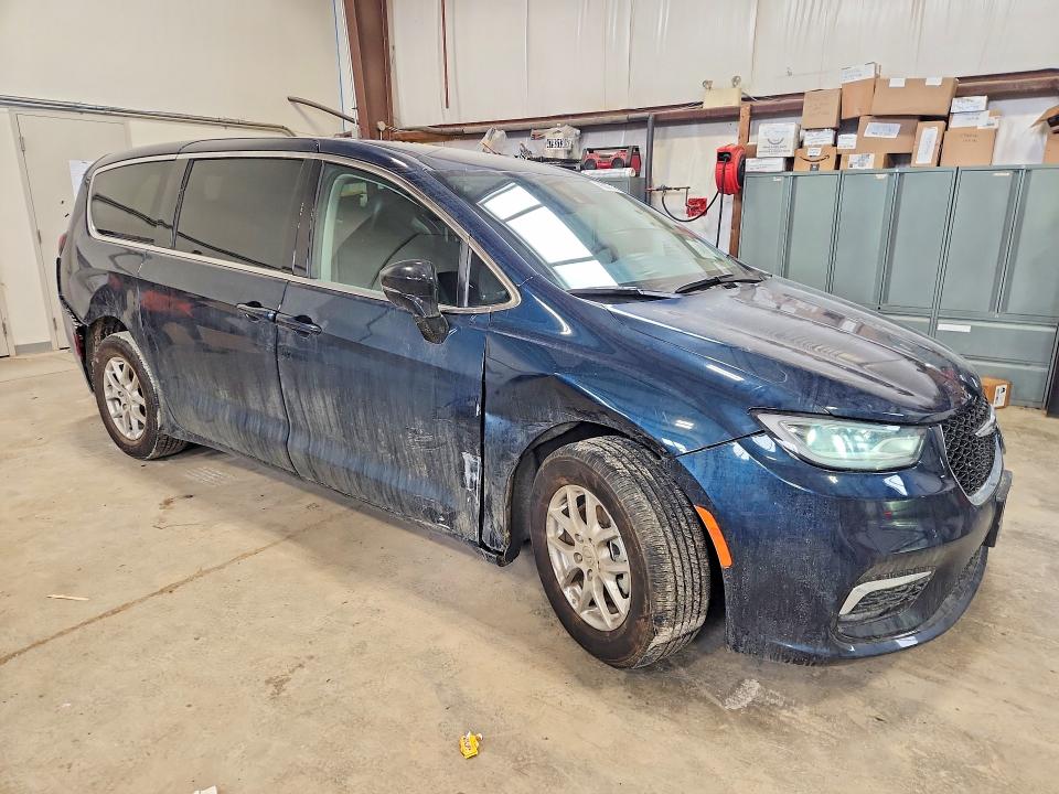 2024 Chrysler Pacifica VIN 2C4RC1BG8RR165067 COPART salvage auction — FRONT END, Ab - Bos - Salvage, sold $5,900 on 2026-07-23 (photo 4)