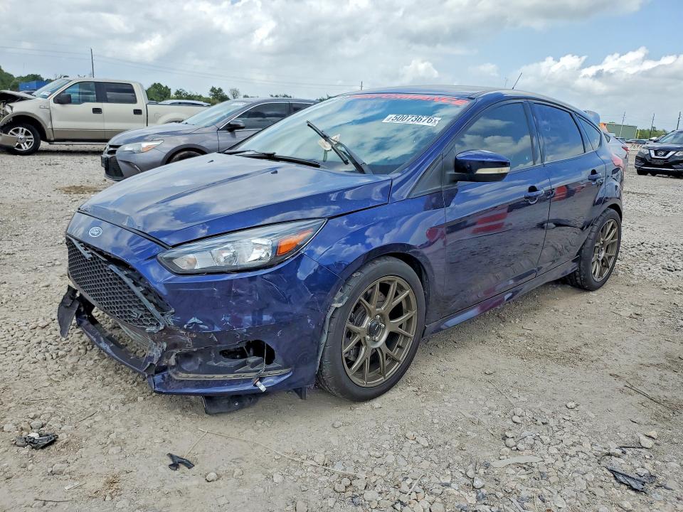 2017 Ford Focus VIN 1FADP3L90HL244577 — COPART salvage auction photo