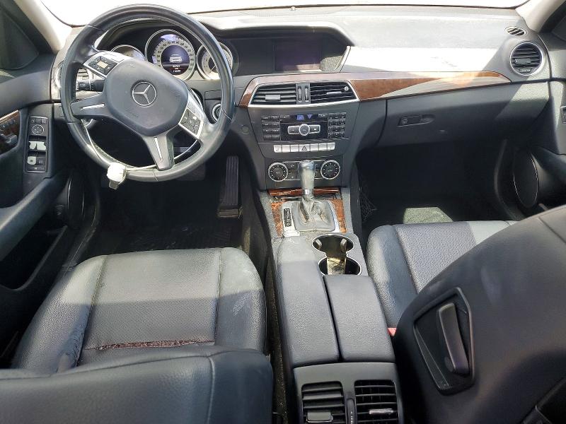 2013 Mercedes-benz C-klasse VIN WDDGF4HB3DR272947 COPART salvage auction — MINOR DENT/SCRATCHES, Fl - Certificate Of Title, sold $1,250 on 2026-07-07 (photo 8)