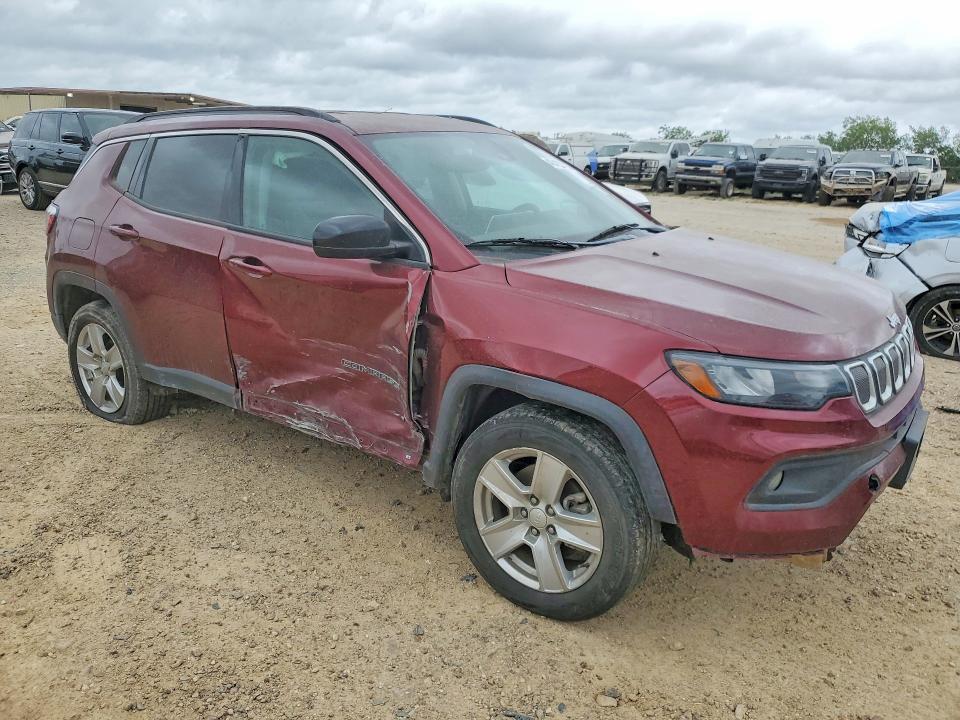 2022 Jeep Compass VIN 3C4NJCBB7NT104062 COPART salvage auction — SIDE, Tx - Certificate Of Title, sold $4,900 on 2026-07-09 (photo 4)