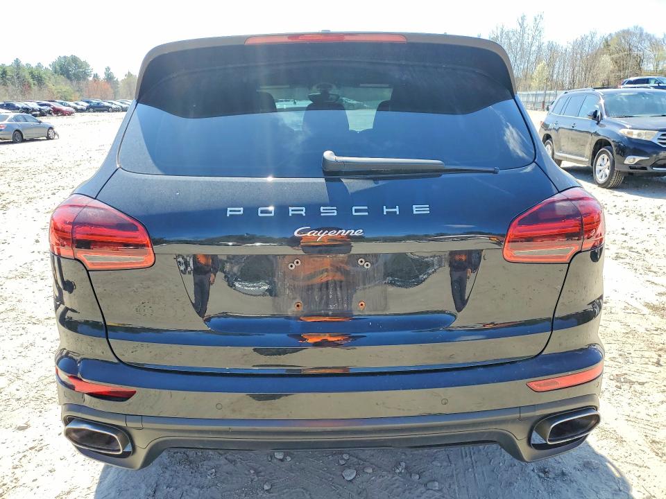 2017 Porsche VIN WP1AA2A26HKA92016 COPART salvage auction — FRONT END, Salvage Title, sold $1,350 on 2026-08-10 (photo 6)