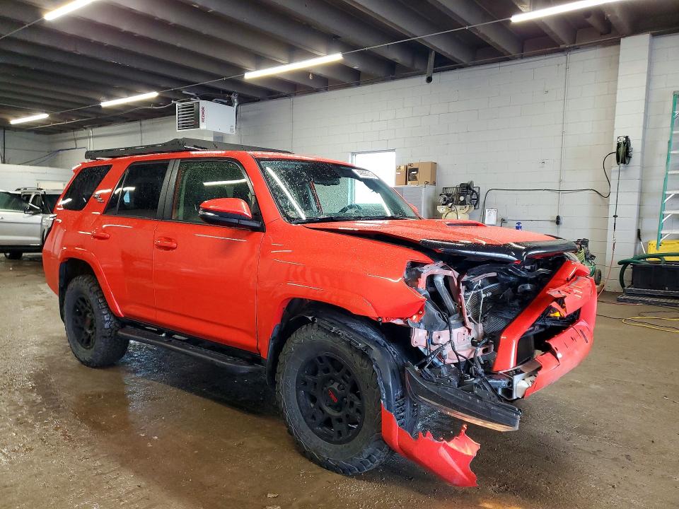 2024 Toyota 4runner VIN JTERU5JR6R6257790 COPART salvage auction — FRONT END, Ia - Cert Of Title-Salvage Title, sold $23,000 on 2026-07-09 (photo 4)