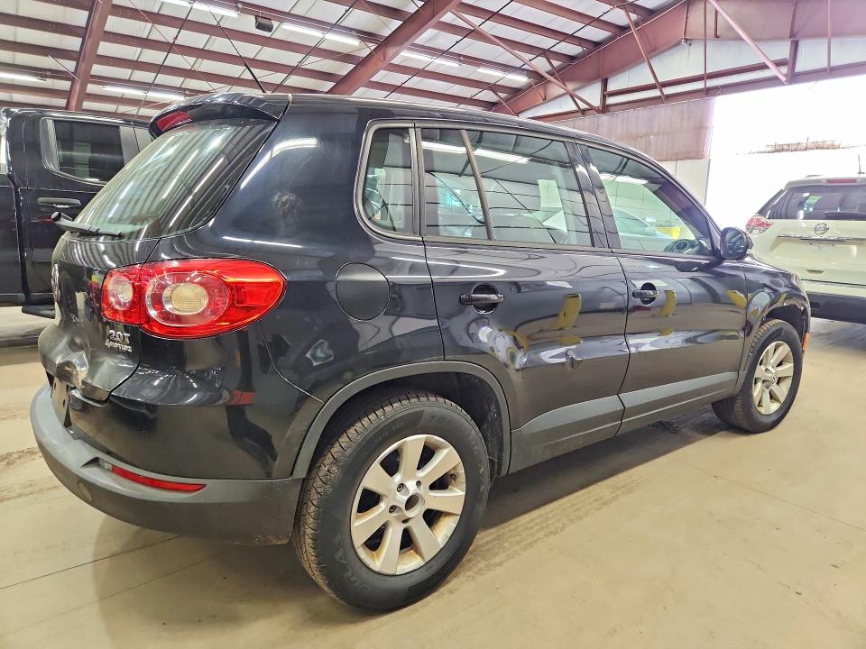 2010 Volkswagen Tiguan VIN WVGBV7AX5AW522535 COPART salvage auction — REAR END, Ny - Certificate Of Title, sold $2,500 on 2026-07-21 (photo 3)