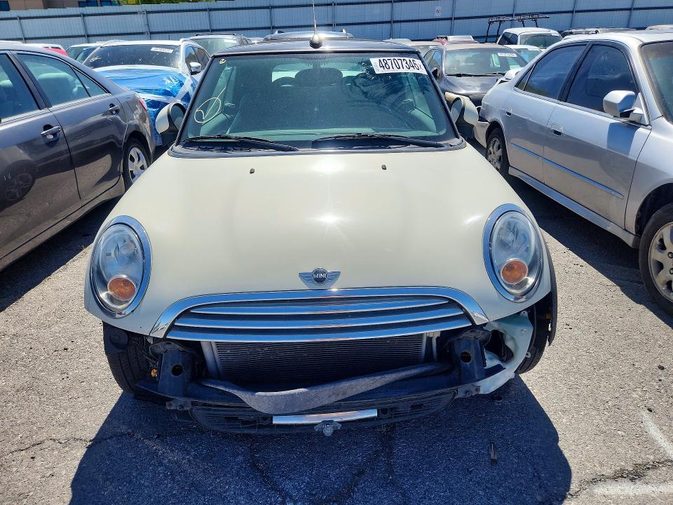 2011 Mini Cooper VIN WMWZN3C50BT265131 COPART salvage auction — FRONT END, NV - SALVAGE TITLE, sold $750 on 2026-07-15 (photo 5)
