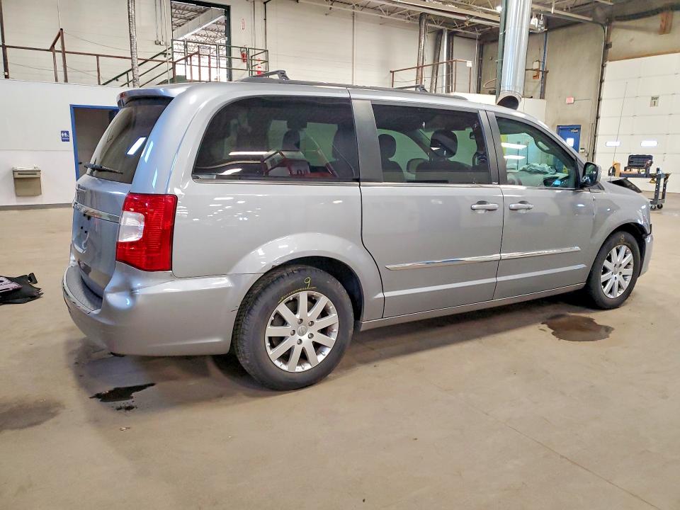 2013 Chrysler Voyager VIN 2C4RC1BG5DR802571 COPART salvage auction — FRONT END, MN, sold $1,400 on 2026-07-21 (photo 3)