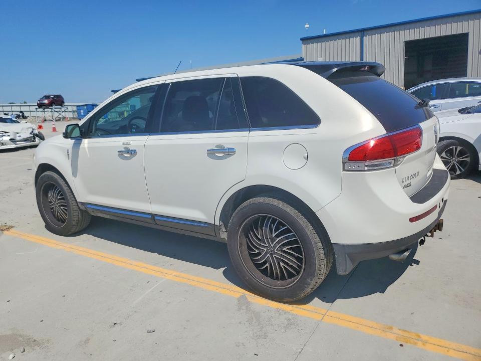 2012 Lincoln Mkx VIN 2LMDJ8JK9CBL10602 COPART salvage auction — FRONT END, Id - Salvage Certificate Of Title, sold $925 on 2026-07-23 (photo 2)