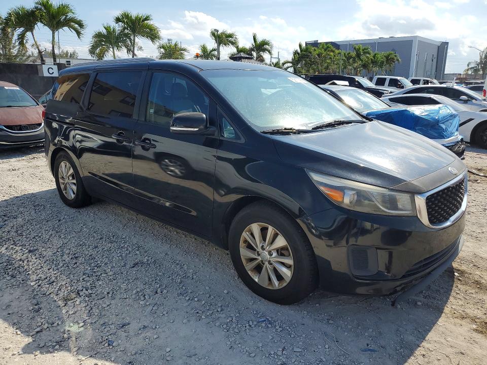 2016 Kia SEDONA VIN KNDMB5C15G6157236 COPART salvage auction — MINOR DENT/SCRATCHES, Fl - Certificate Of Title, sold $925 on 2026-07-17 (photo 4)