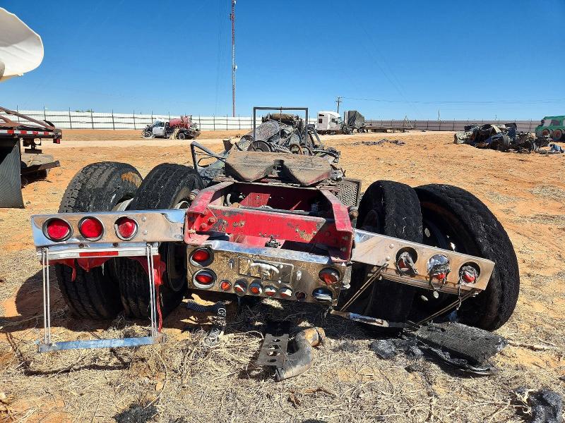 1998 Freigliner VIN 1FUPCDZB0WP972191 COPART salvage auction — BURN, TX - NONREPAIRABLE TITLE, sold $10 on 2026-07-30 (photo 6)