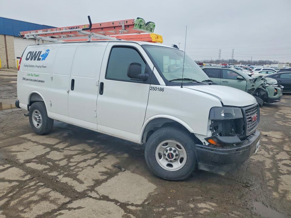 2025 Gmc Savana VIN 1GTW7AFP8S1223268 COPART salvage auction — FRONT END, Mi - Cert Of Title-Salvage Vehicle, sold $7,200 on 2026-07-29 (photo 4)