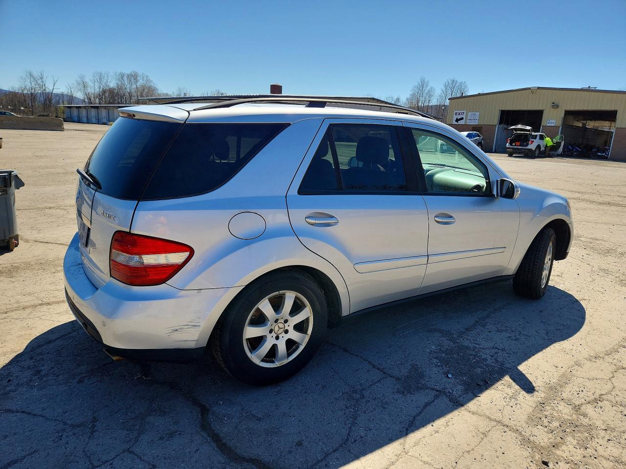 2007 Mercedes-Benz M-Class VIN 4JGBB86E17A249136 COPART salvage auction — Front End, NY - CERT OF TITLE W/UNSATISFD LIEN, sold $425 on 2026-07-03 (photo 3)