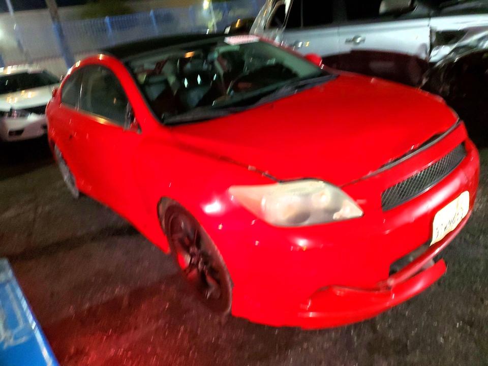 2005 Scion Tc VIN JTKDE177950051380 COPART salvage auction — FRONT END, Nv - Salvage Title, sold $200 on 2026-07-02 (photo 4)