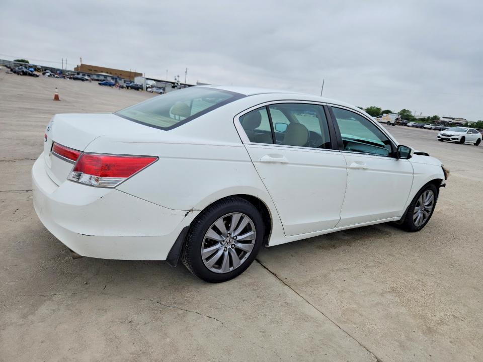 2011 Honda Accord VIN 1HGCP2F89BA105295 COPART salvage auction — FRONT END, Tx - Certificate Of Title, sold $1,800 on 2026-07-02 (photo 3)