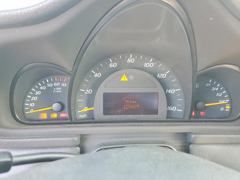 2002 Mercedes-benz C class VIN WDBRN47J12A254519 COPART salvage auction — MINOR DENT/SCRATCHES, Ca - Dis/Dlr/Exp Only Clean Title, sold $300 on 2026-07-29 (photo 9)