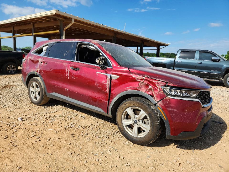 2022 Kia Sorento VIN 5XYRG4LC5NG139283 COPART salvage auction — ROLLOVER, AL - CERT OF TITLE-SALVAGE TITLE, sold $3,500 on 2026-07-08 (photo 4)