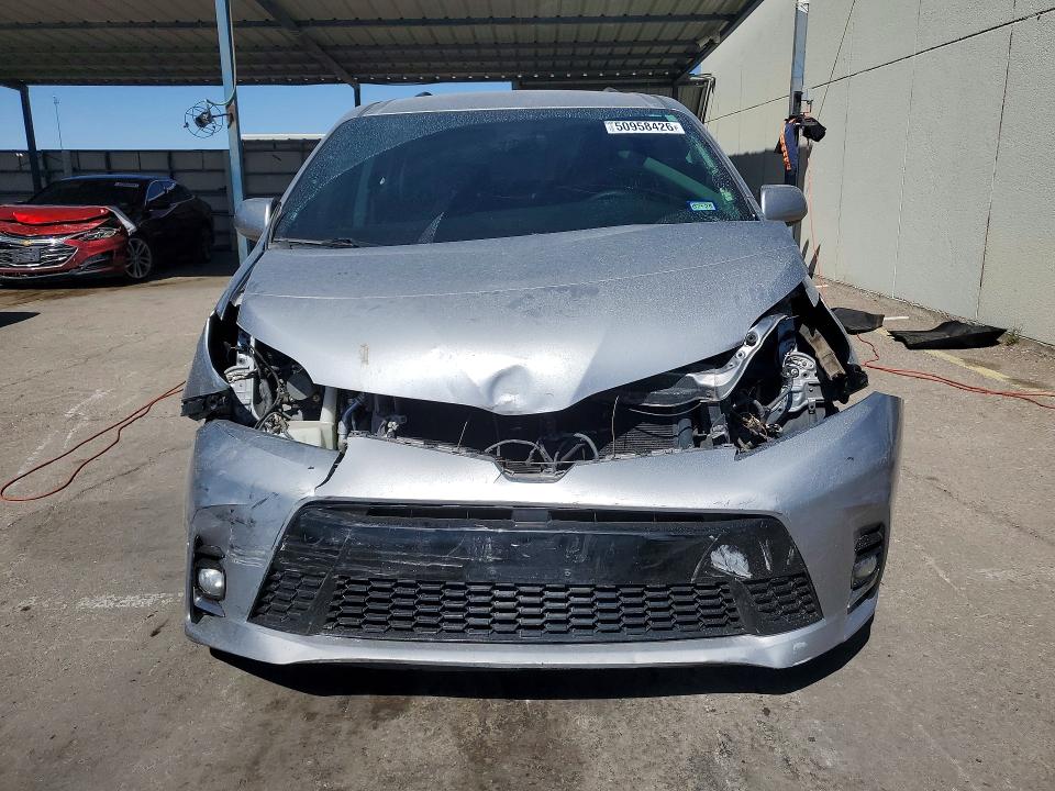 2018 Toyota Sienna VIN 5TDXZ3DC4JS907049 COPART salvage auction — FRONT END, Tx - Salvage Vehicle Title, sold $4,400 on 2026-07-31 (photo 5)