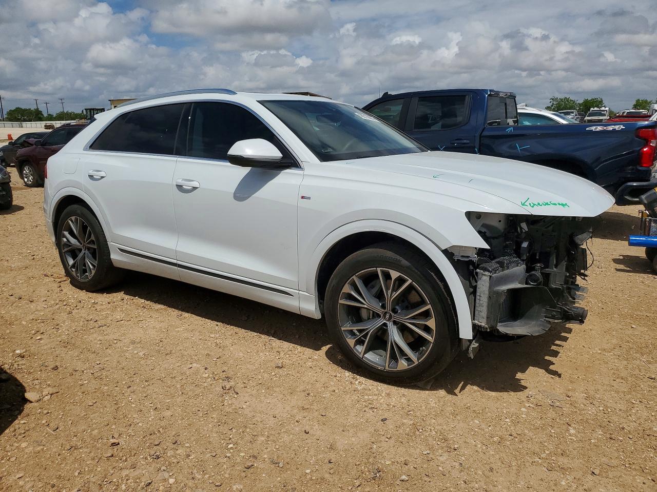 2022 Audi Q8 VIN WA1EVBF1XND031804 COPART salvage auction — Front End, TX - SALVAGE VEHICLE TITLE, sold $23,200 on 2026-07-02 (photo 4)