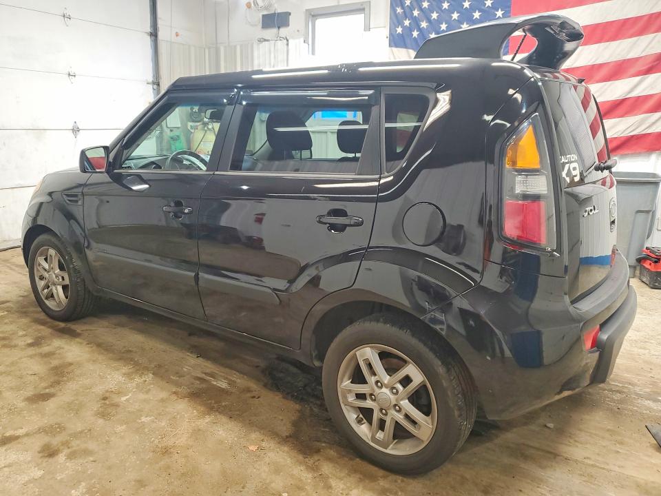 2011 Kia Soul VIN KNDJT2A20B7733005 COPART salvage auction — MINOR DENT/SCRATCHES, Wv - Certificate Of Title, sold $625 on 2026-07-02 (photo 2)