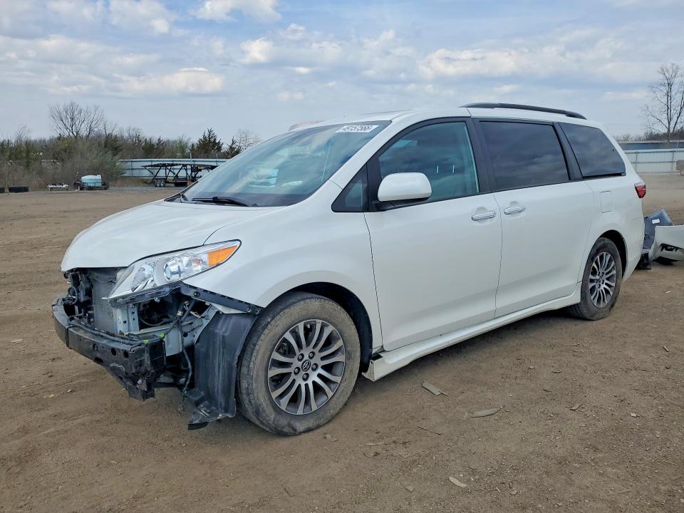 2019 Toyota Sienna VIN 5TDYZ3DC5KS010697 COPART salvage auction — FRONT END, Oh - Cert Of Title-Salvage, sold $13,000 on 2026-07-09 (photo 1)
