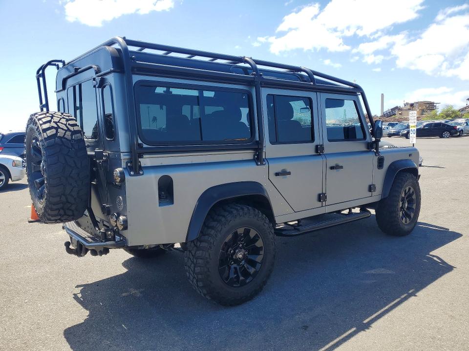 1992 Land rover Defender VIN SALLDHMF8JA916462 COPART salvage auction — ROOF, Hi - Certificate Of Title, sold $114,000 on 2026-07-27 (photo 3)