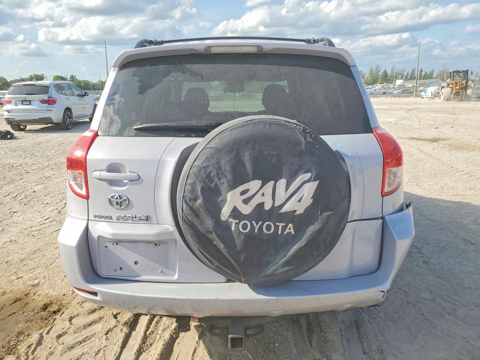 2007 Toyota Rav 4 VIN JTMZD33V076026545 COPART salvage auction — REAR END, Fl - Cert Of Title Slvg Rebuildable, sold $1,450 on 2026-07-02 (photo 6)