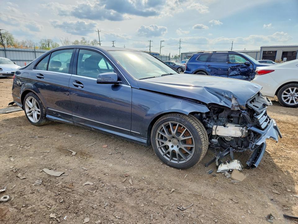 2014 Mercedes-benz C-klasse VIN WDDGF8ABXER313626 COPART salvage auction — FRONT END, Il - Salvage Certificate, sold $1,150 on 2026-07-17 (photo 4)
