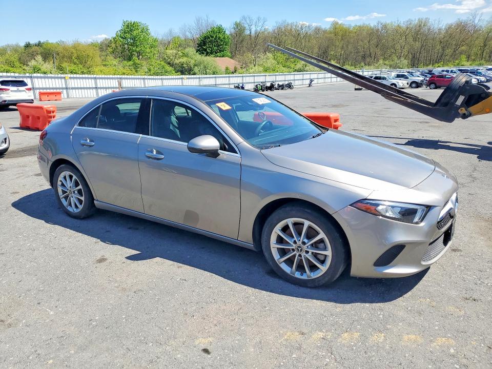 2019 Mercedes-benz A-klasse VIN WDD3G4FB0KW007013 COPART salvage auction — WATER/FLOOD, PA, sold $475 on 2026-07-28 (photo 4)