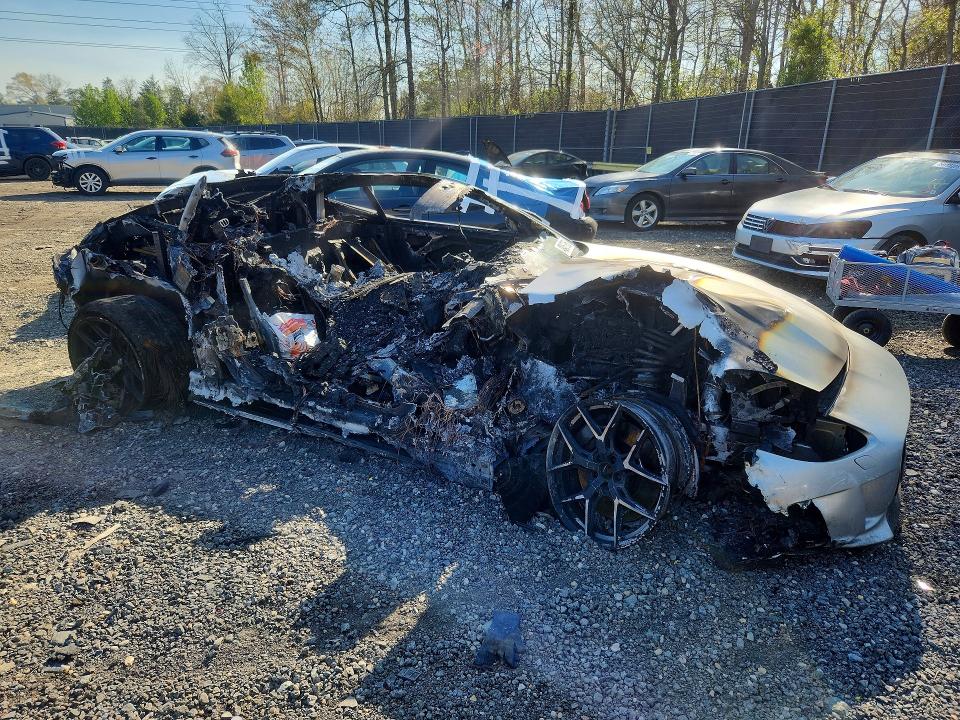 2016 Jaguar F-type VIN SAJWJ6DL5GMK29583 COPART salvage auction — BURN, Md - Cert Of Salvage > 75% Damage, sold $350 on 2026-07-14 (photo 4)