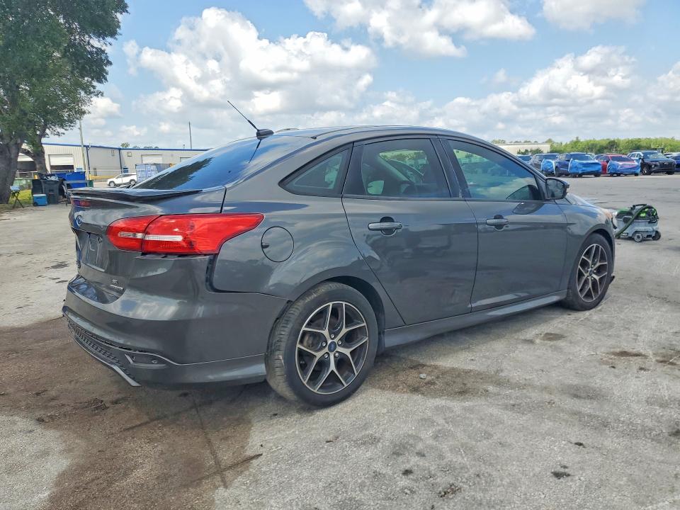 2015 Ford Focus VIN 1FADP3F22FL385307 COPART salvage auction — REAR END, Fl - Cert Of Title Slvg Rebuildable, sold $575 on 2026-07-28 (photo 3)
