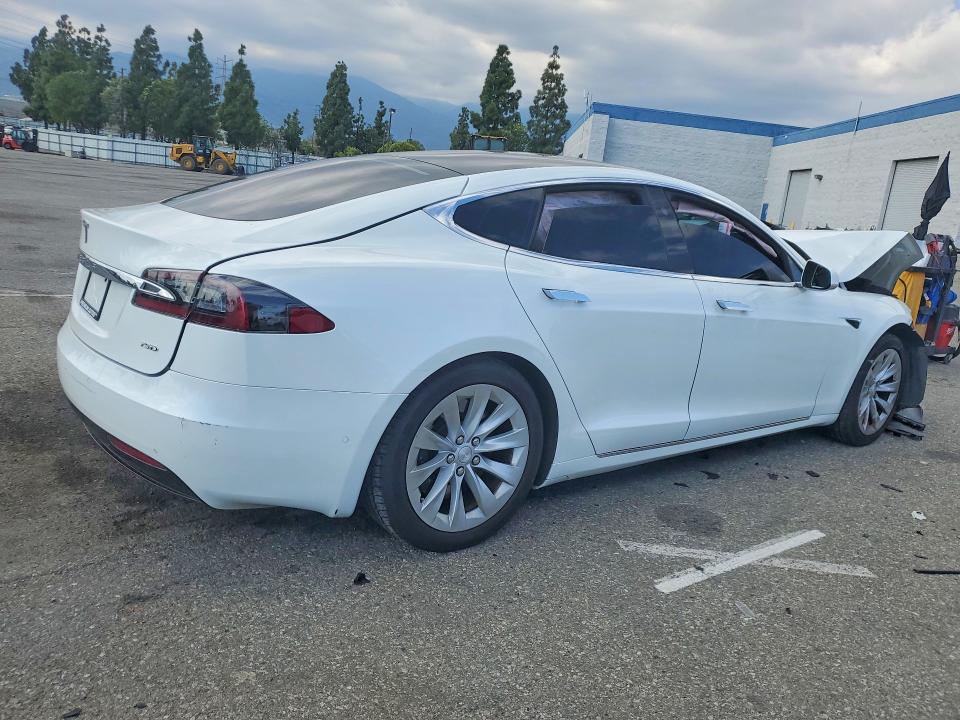 2017 Tesla Model s VIN 5YJSA1E26HF217989 COPART salvage auction — FRONT END, Salvage Title, sold $225 on 2026-07-21 (photo 3)